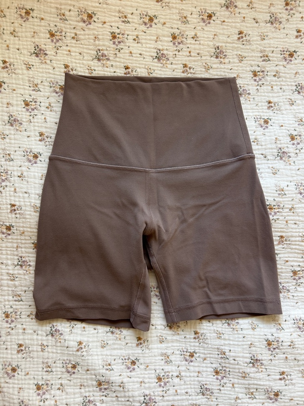 Lululemon Taupetastic Align Biker Shorts Size 0